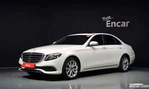Mercedes-benz E-class E300 4MATIC Exclusive 2017