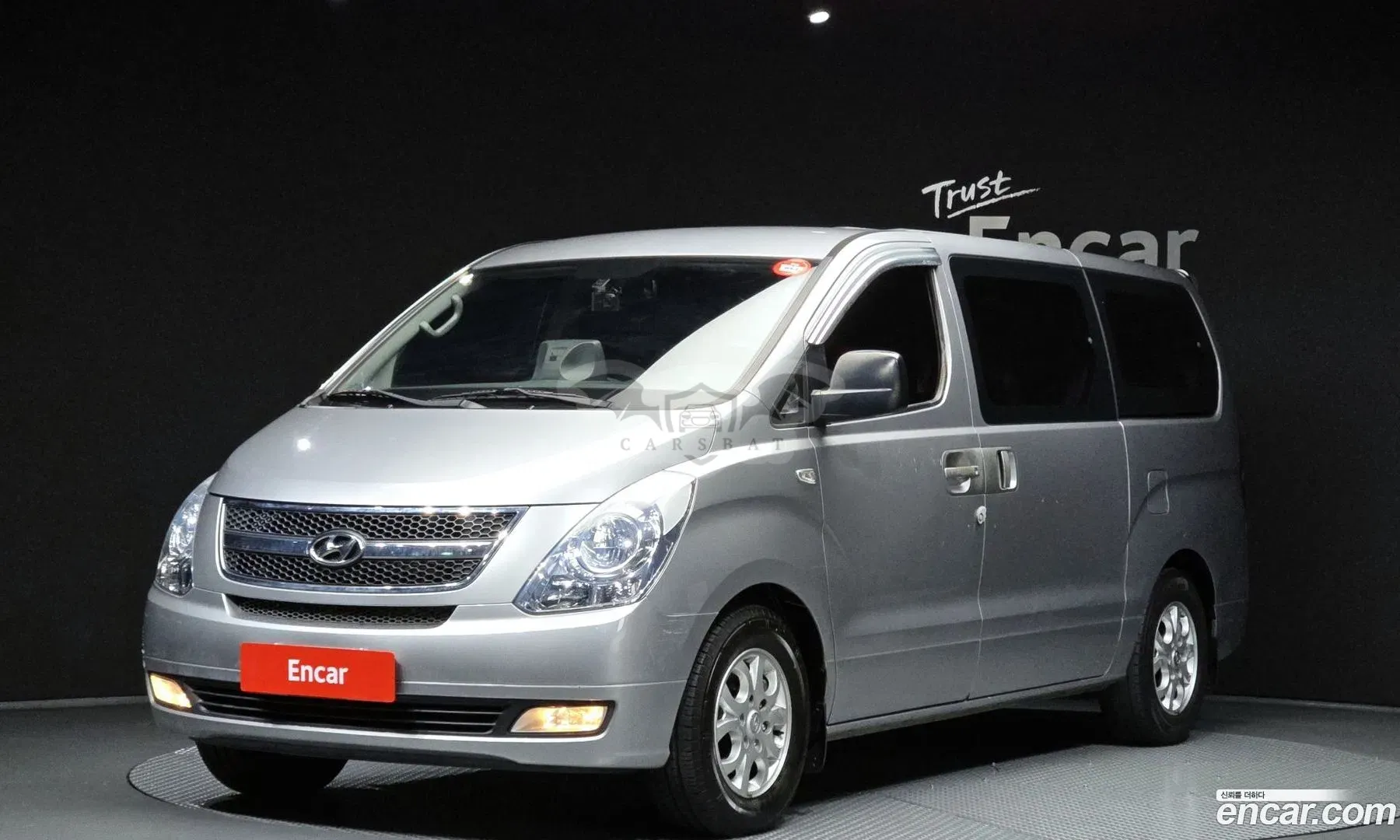 Hyundai Starex CVX Luxury 11-Seater Wagon 2014
