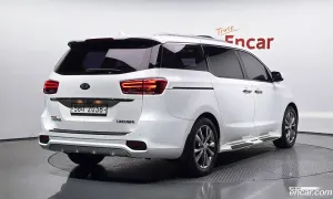 Kia Canival President 7-Seater Limousine 2018