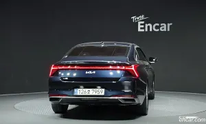 Kia K8 Noblesse 2.5 Gasoline 2WD 2021