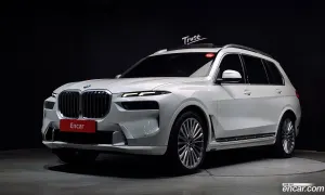 Bmw X7 xDrive 40i Design Pure Excellence 6-Seater 2023