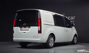 Hyundai Staria Modern Cargo 5-Seater 2021
