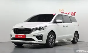 Kia Canival 9-Seater Luxury 2018