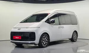 Hyundai Staria Limousine 4WD Lounge 9-Seater 2023