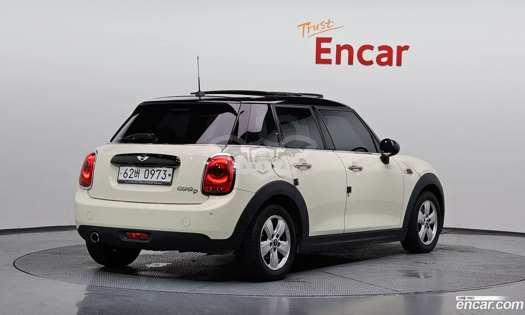 Mini Cooper 3rd 5Door Mid 2015