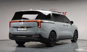 Kia Canival 9-Seater Gravity 2024