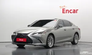 Lexus Es Luxury Plus 2023