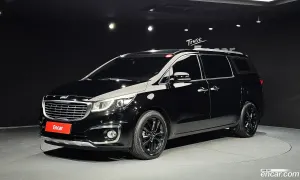 Kia Canival 9-seater Prestige 2017