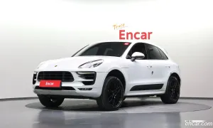 Porsche Macan 95B 3.0 GTS 2018