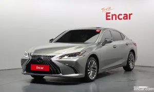 Lexus Es Luxury Plus 2023