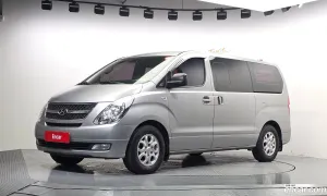 Hyundai Starex CVX Luxury 5-Seater VAN 2015
