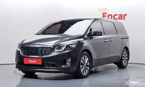 Kia Canival 11-seater Noblesse 2016