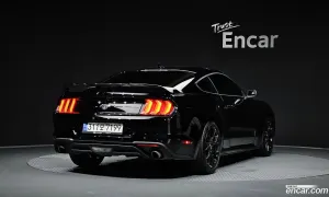 Ford Mustang Coupe 2023