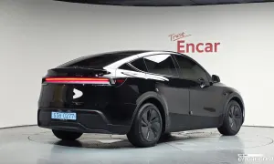 Tesla Model y RWD 2025