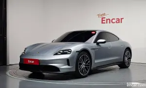 Porsche Taycan Base 2025