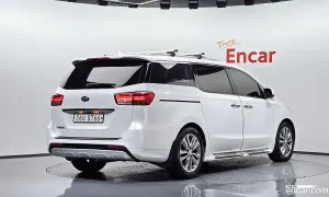 Kia Canival 9-seater Noblesse 2016