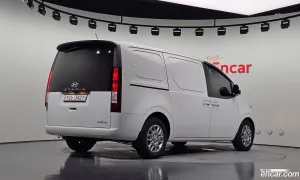 Hyundai Staria Modern Cargo 3-Seater 2021