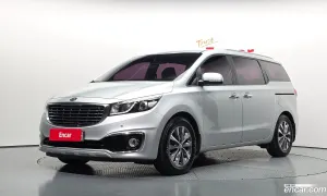 Kia Canival 9-seater Luxury 2017