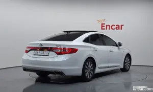 Hyundai Grandeur Premium 2015