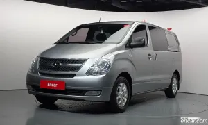 Hyundai Starex CVX Luxury 5-Seater VAN 2012