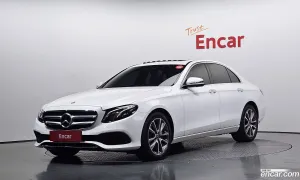 Mercedes-benz E-class E300 4MATIC Avnatgarde 2019