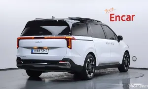 Kia Canival Gasoline 9-Seater Signature 2024