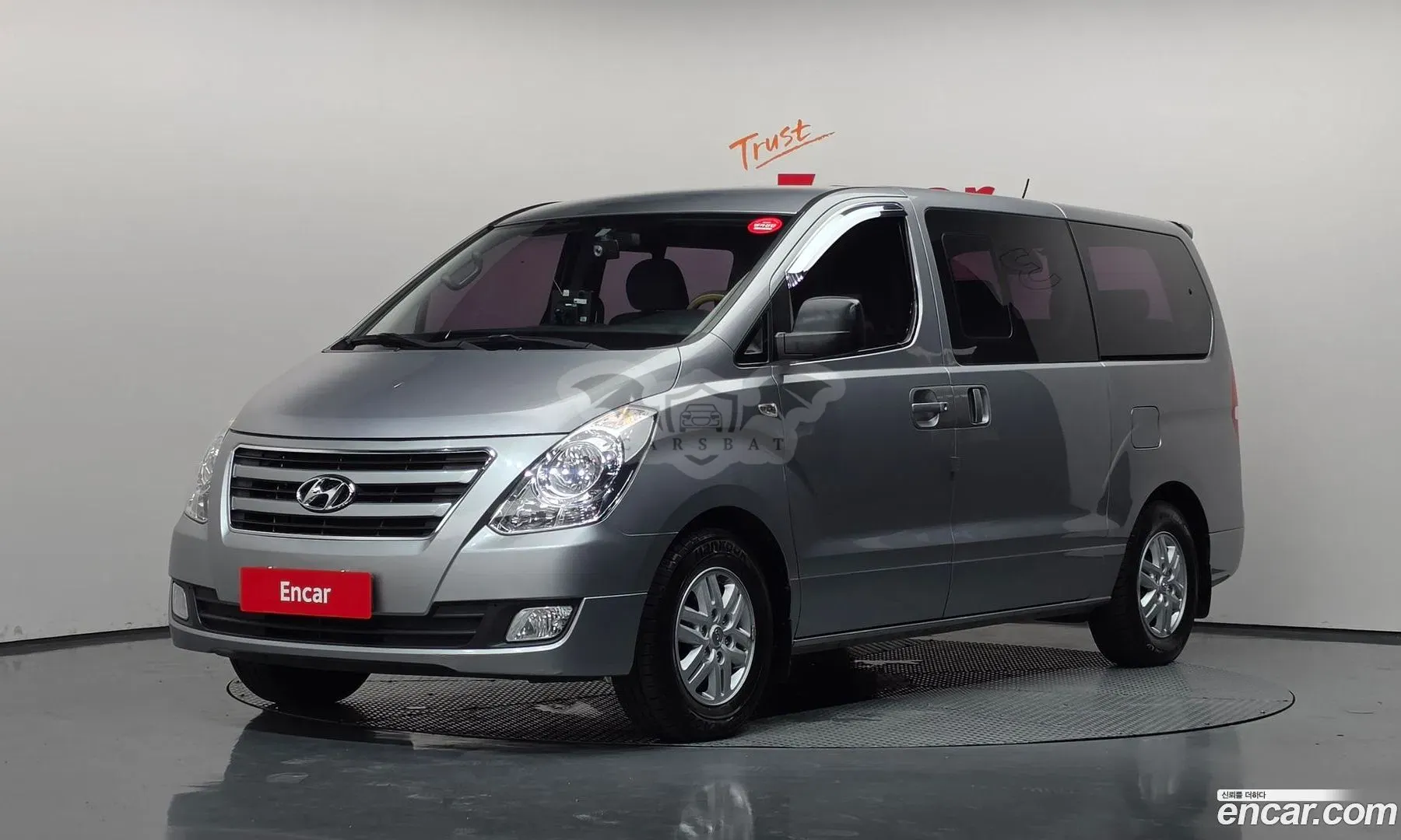 Hyundai Starex Smart 12-Seater Wagon 2017
