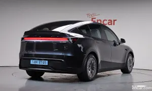 Tesla Model y L Long Range AWD 2026