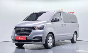 Hyundai Starex Modern Van 5-Seater 2019