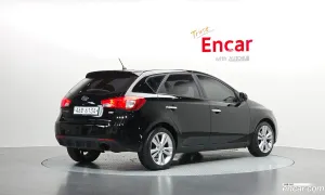 Kia Porte Standard 1.6 GDI Prestige 2011