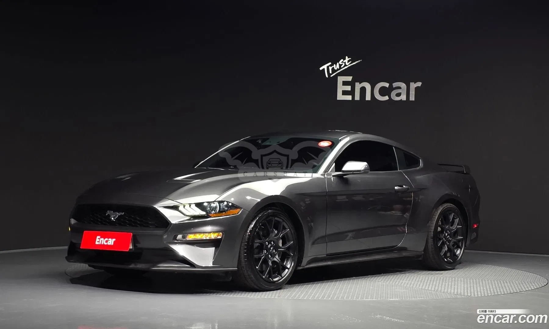 Ford Mustang Coupe 2020