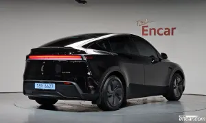 Tesla Model y Long Range AWD 2025
