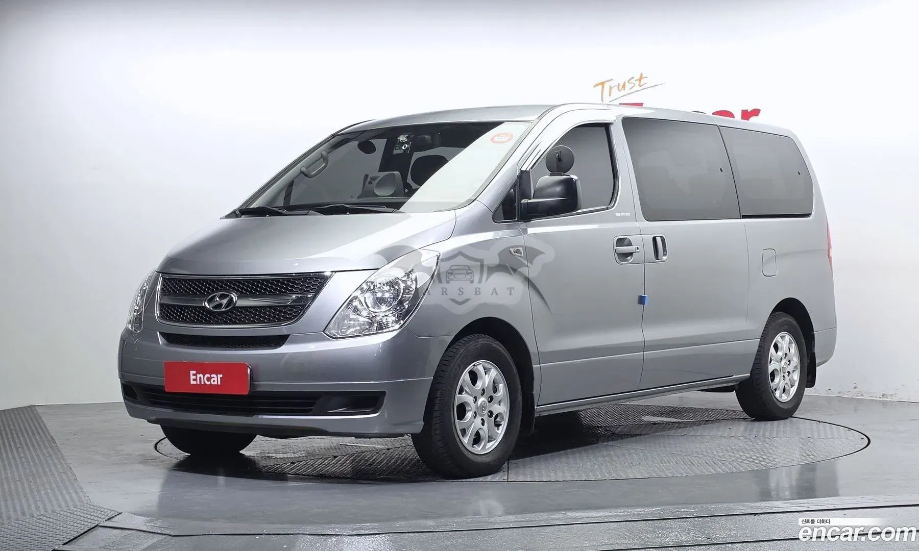 Hyundai Starex CVX Deluxe 12-Seater Wagon 2013