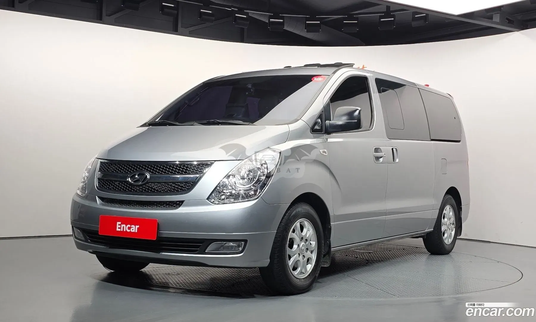 Hyundai Starex CVX Premium 12-Seater Wagon 2015