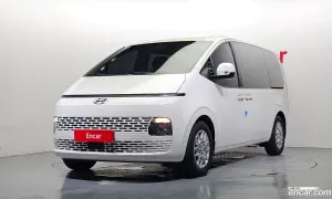 Hyundai Staria Modern Tourer 11-Seater 2023