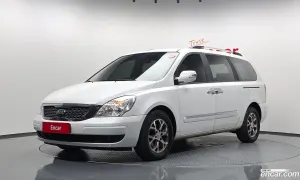 Kia Canival High-Deluxe New Carnival Limousine GLX 2014