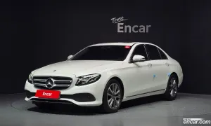 Mercedes-benz E-class E300 4MATIC Avnatgarde 2019