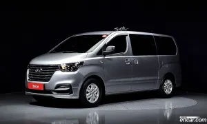 Hyundai Starex Modern Van 5-Seater 2020