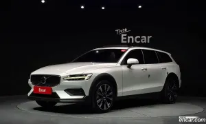 Volvo V60 B5 Ultimate AWD 2022