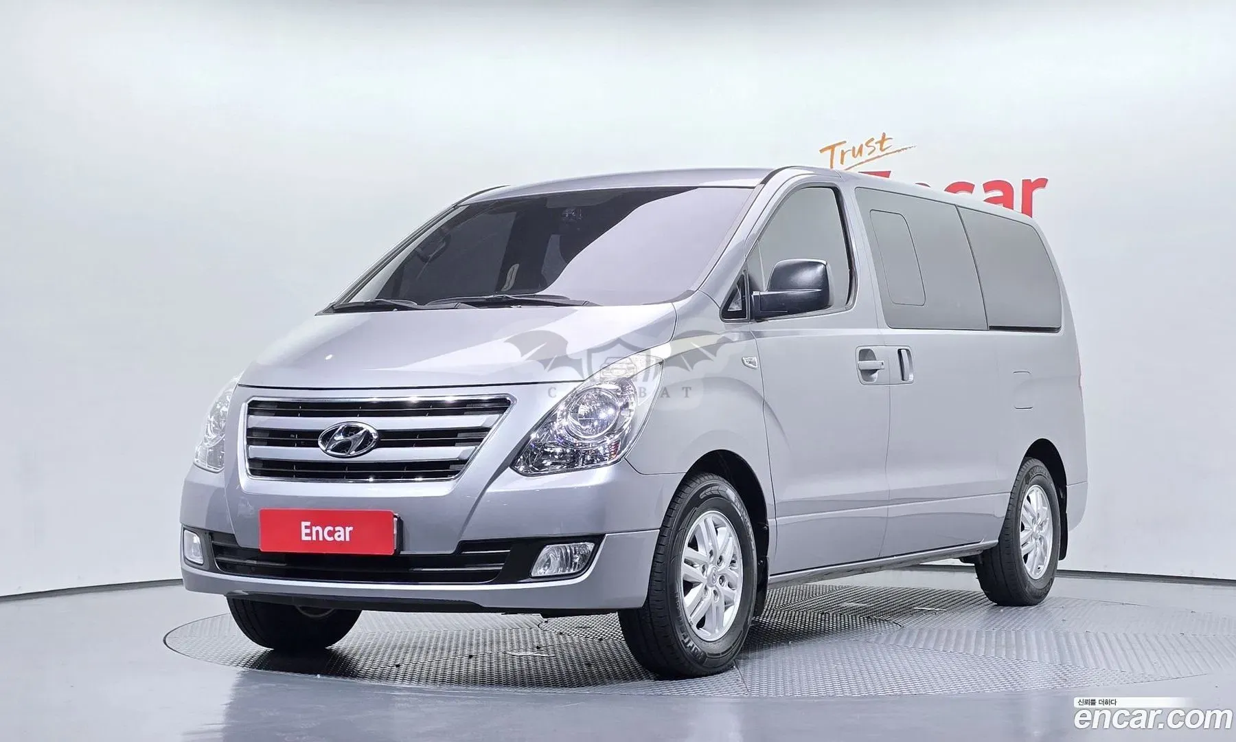 Hyundai Starex Smart 5-Seater VAN 2016