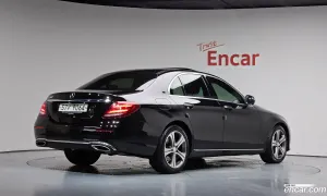 Mercedes-benz E-class E300 AV Intelligent Drive 2017
