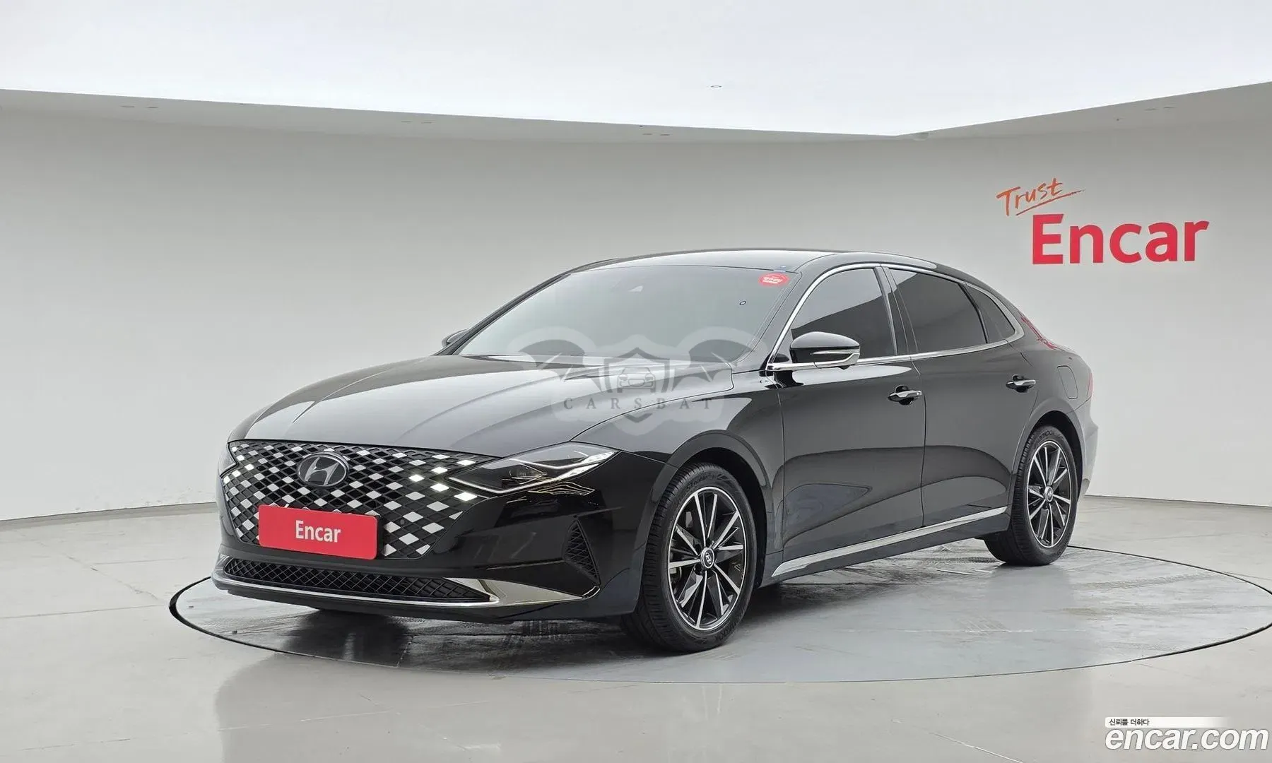 Hyundai Grandeur Le Blanc 2.5 2022