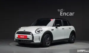 Mini Cooper Third Generation 5Door Classic 2023