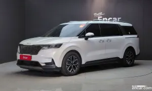 Kia Canival 9-Seater Signature 2023