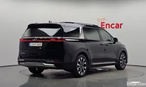 Kia Canival 9-Seater Signature 2022