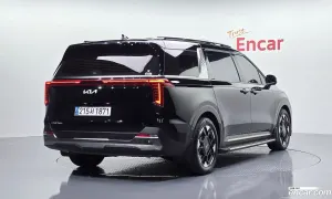 Kia Canival Gasoline 7-Seater Signature 2024