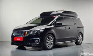 Kia Canival Noblesse 9-seater Hi-Limousine 2017