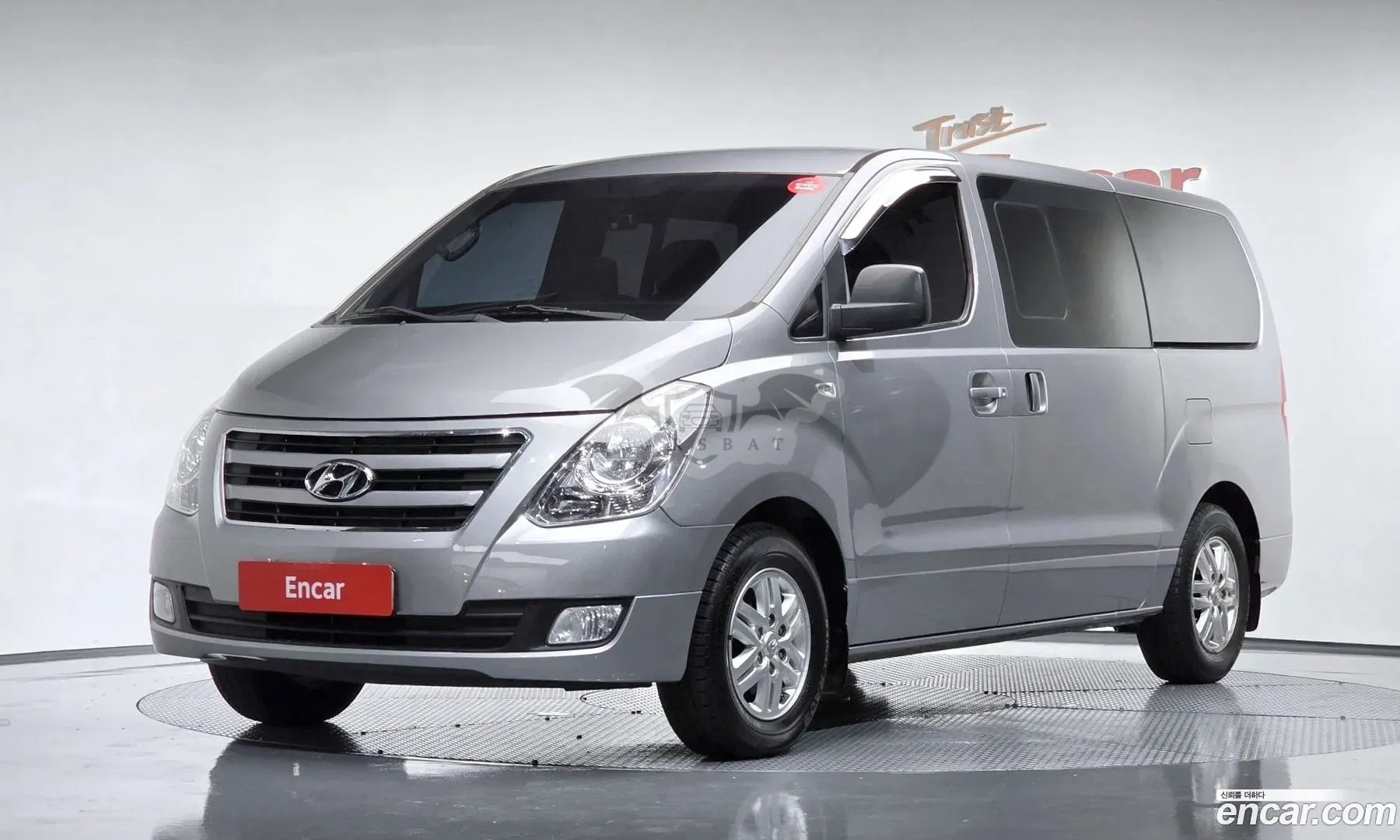 Hyundai Starex Modern 5-Seater VAN 2017