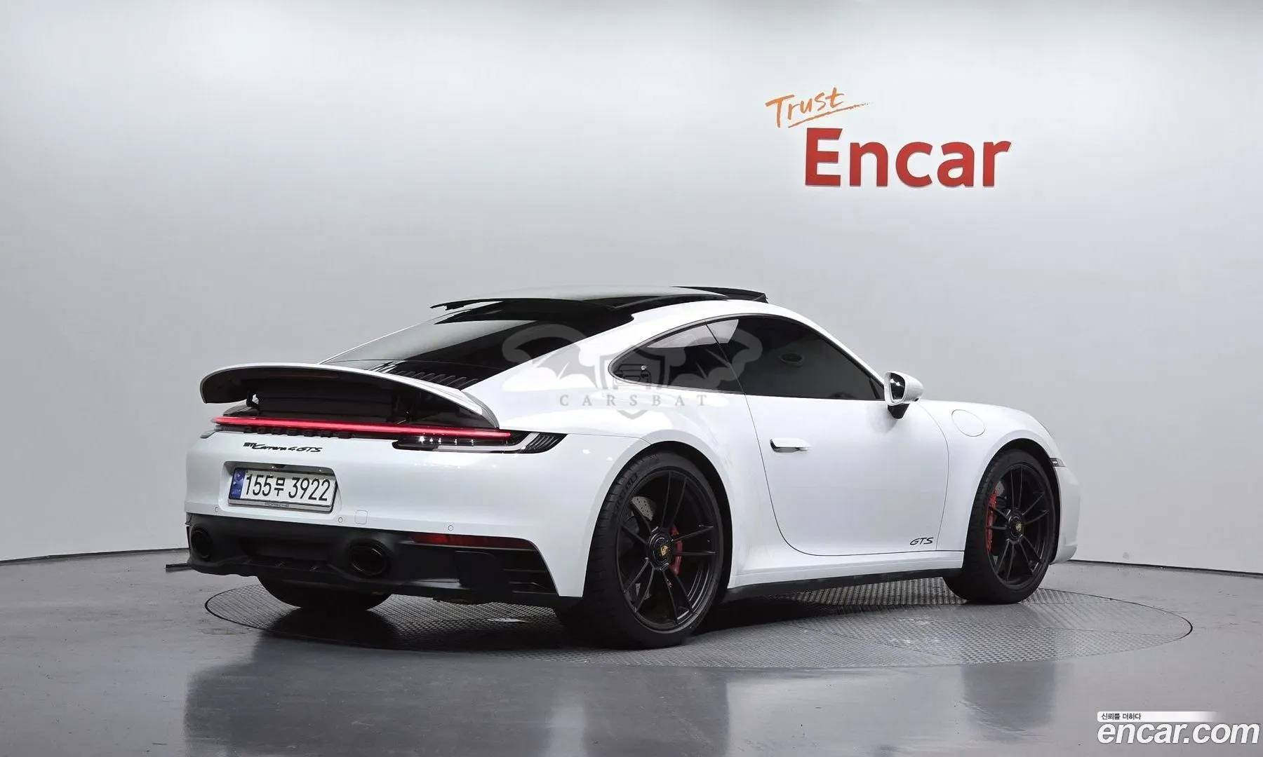Porsche 911 Carrera 4 GTS 2023