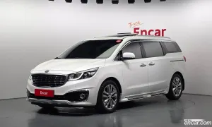 Kia Canival 9-seater Noblesse 2016